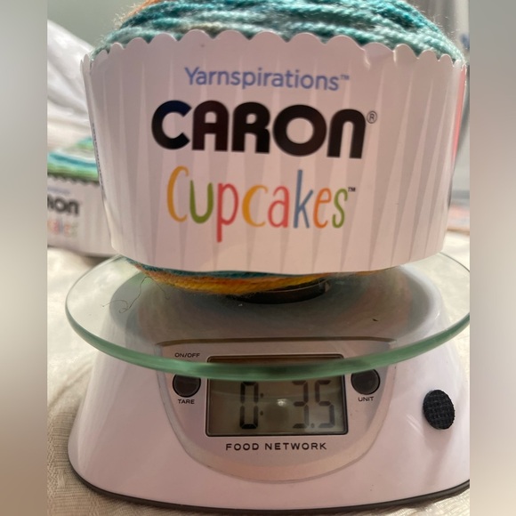 2 Skeins Caron Cupcakes Retired Self-Striping Yarn - Picture 4 of 5